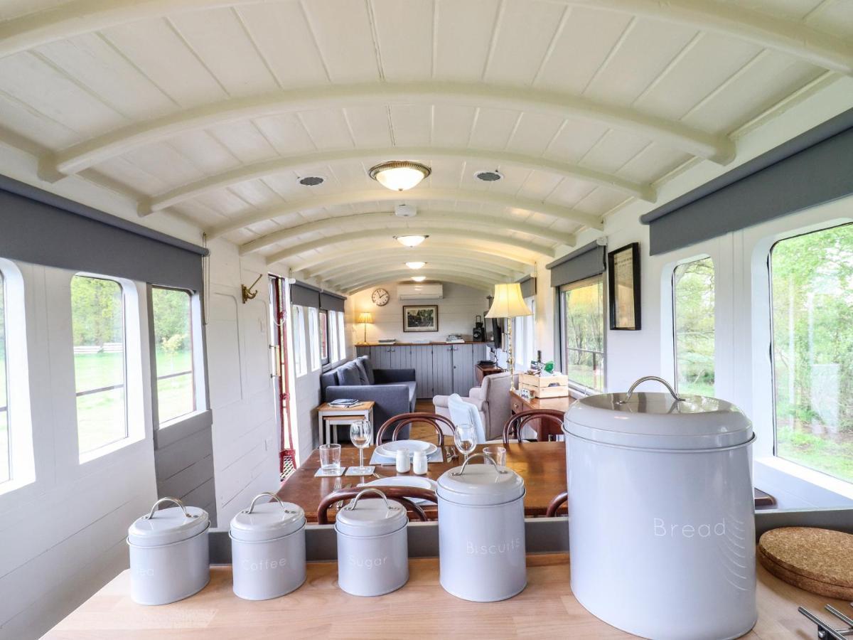 The Carriage At High Barn Heritage Halstead  Exterior foto
