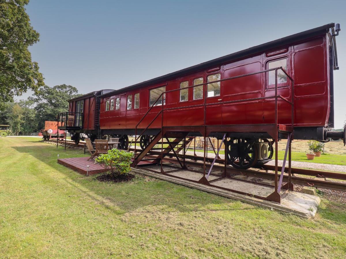 The Carriage At High Barn Heritage Halstead  Exterior foto
